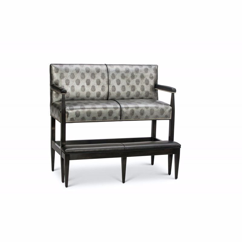 F146-1 GLS50 STRIKE SPECTATOR LOVESEAT